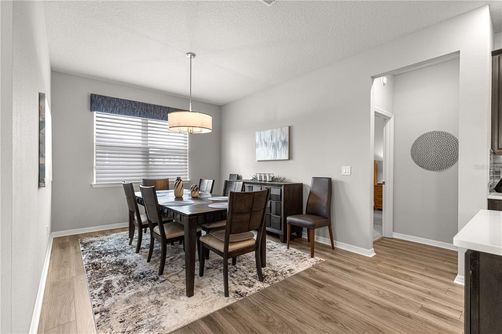 For Sale: $444,800 (2 beds, 2 baths, 1904 Square Feet)