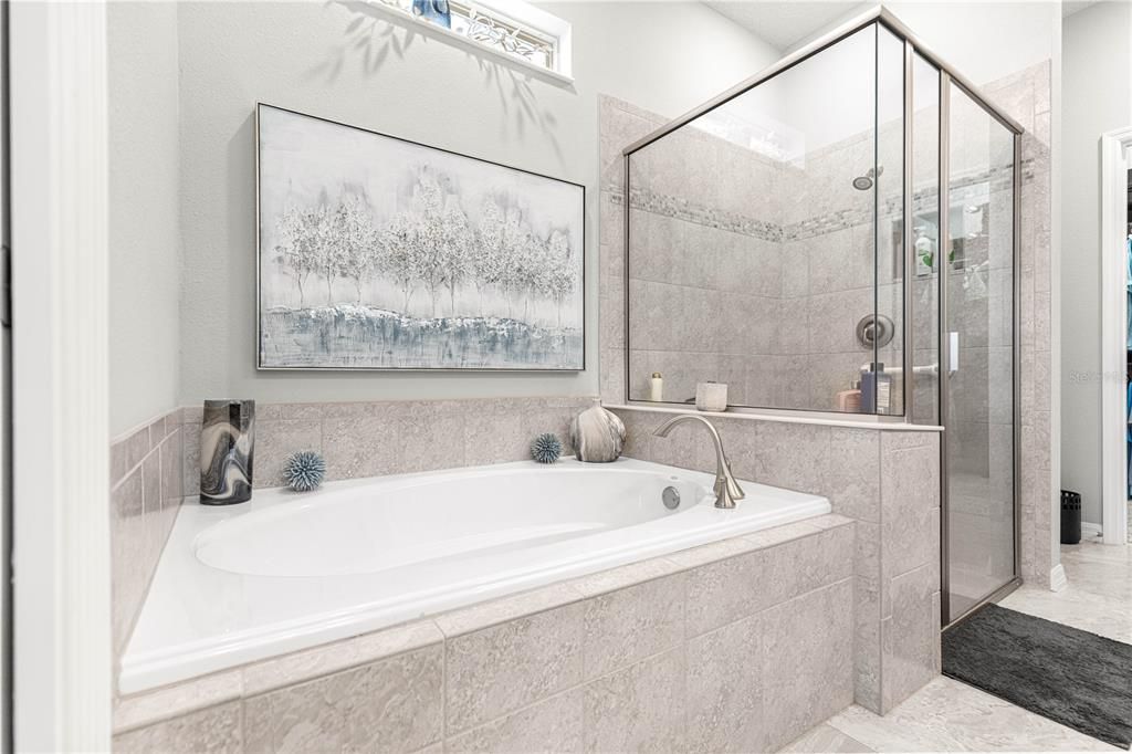 For Sale: $444,800 (2 beds, 2 baths, 1904 Square Feet)