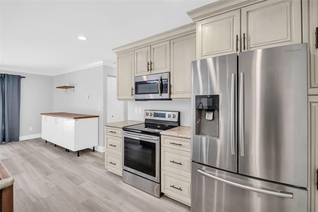 En Venta: $525,000 (3 camas, 2 baños, 1781 Pies cuadrados)
