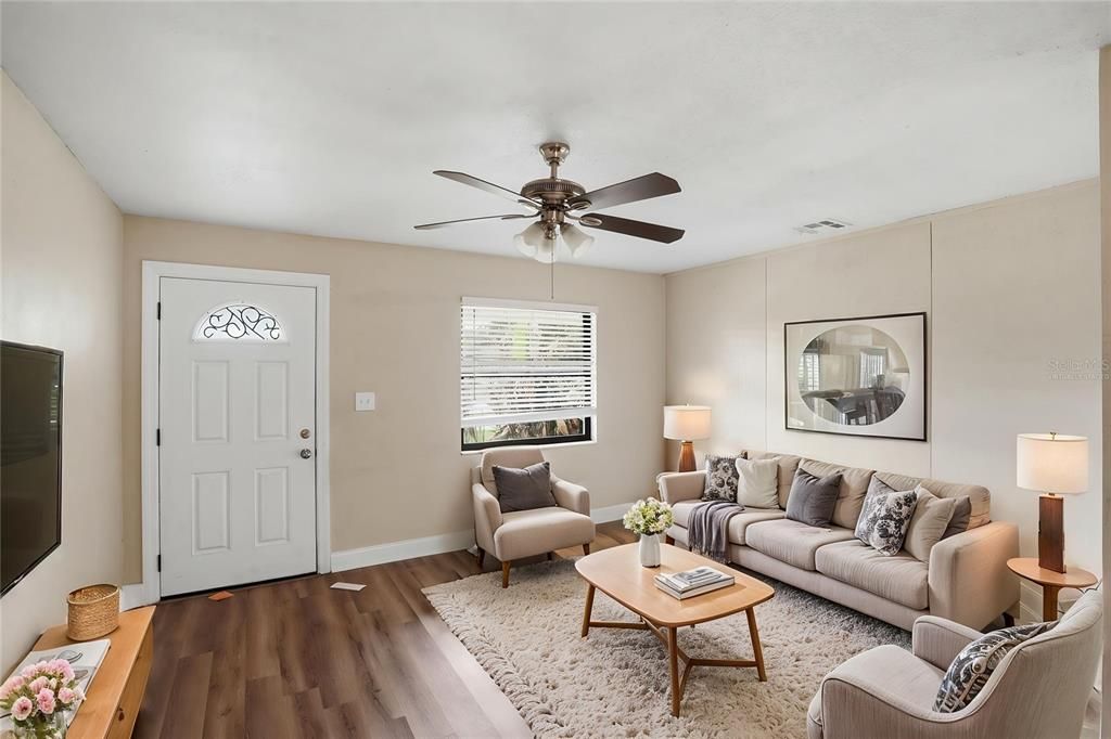For Sale: $319,410 (4 beds, 2 baths, 1697 Square Feet)