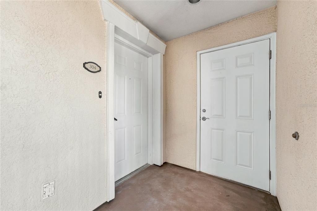На продажу: $350,000 (3 спален, 3 ванн, 1630 Квадратных фут)