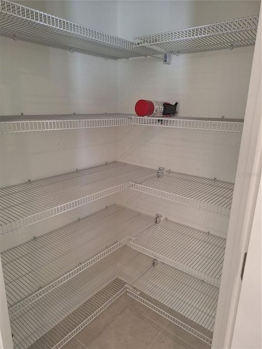En Renta: $4,500 (4 camas, 3 baños, 2272 Pies cuadrados)