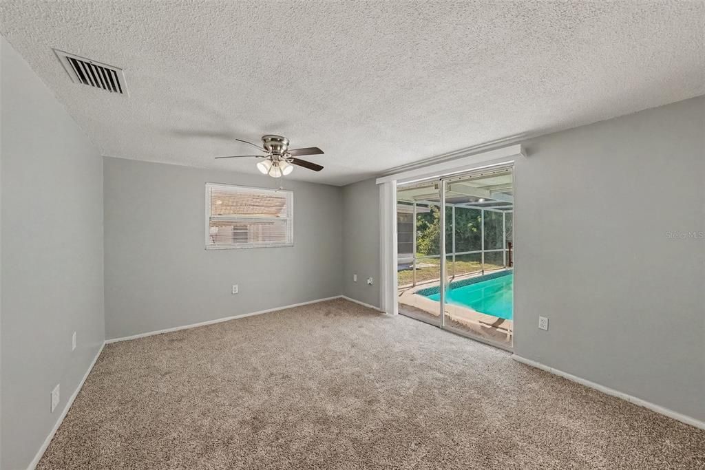 For Sale: $284,900 (3 beds, 2 baths, 1354 Square Feet)