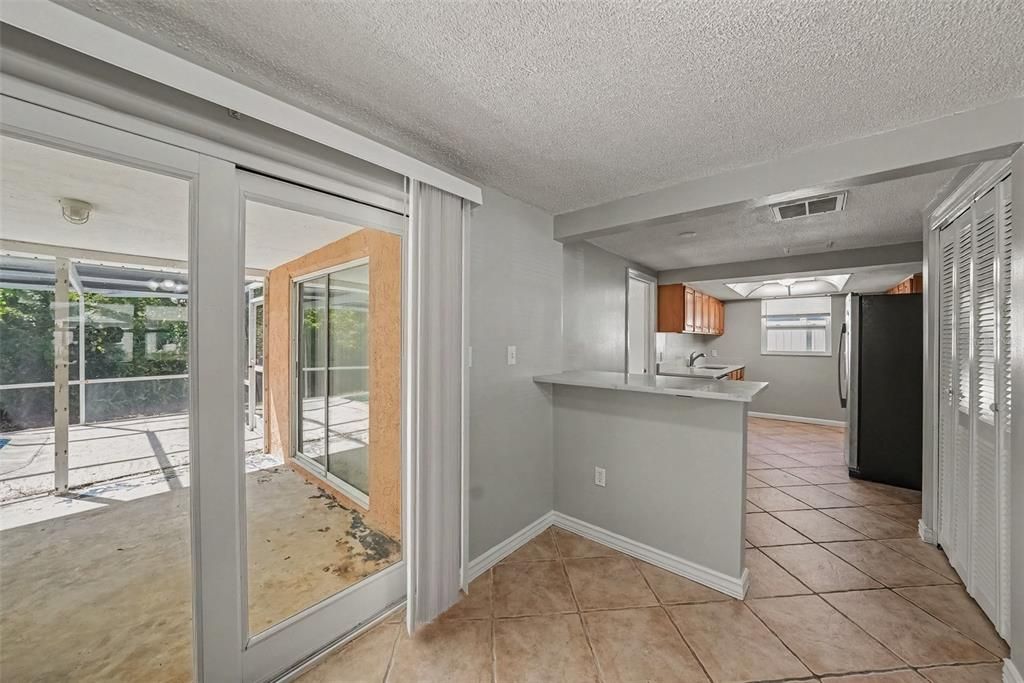For Sale: $284,900 (3 beds, 2 baths, 1354 Square Feet)