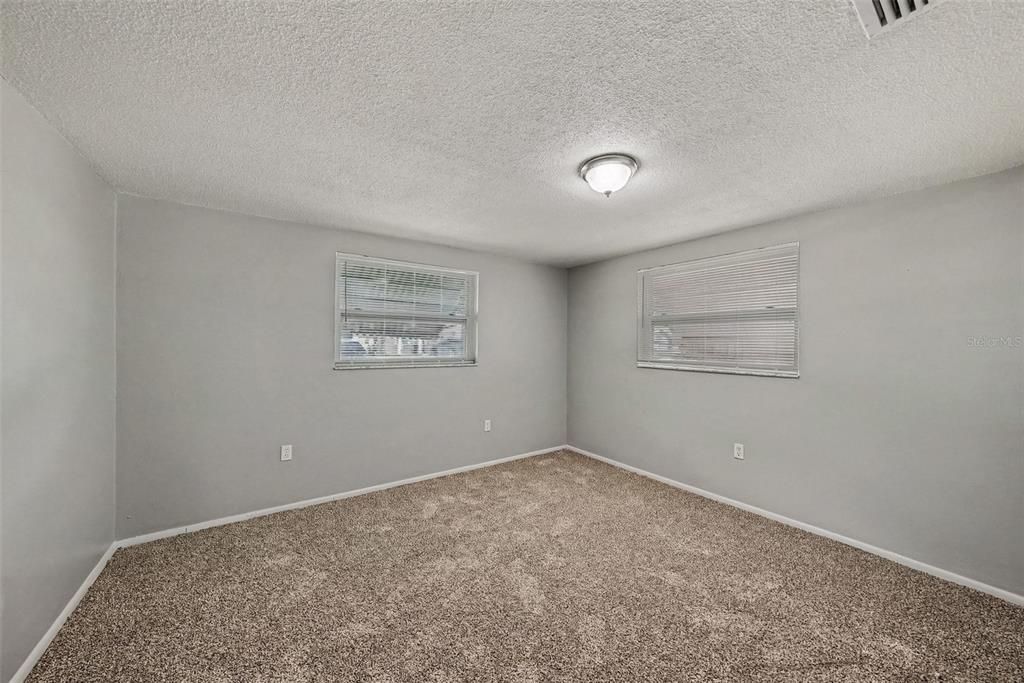 For Sale: $284,900 (3 beds, 2 baths, 1354 Square Feet)
