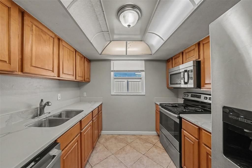 For Sale: $284,900 (3 beds, 2 baths, 1354 Square Feet)