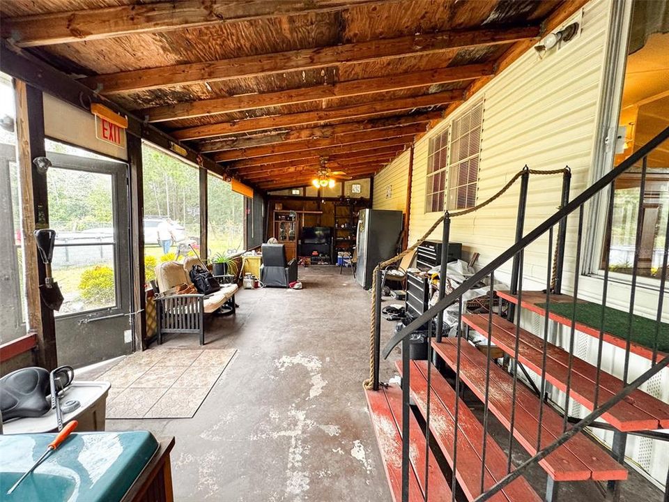 For Rent: $2,250 (3 beds, 2 baths, 1620 Square Feet)