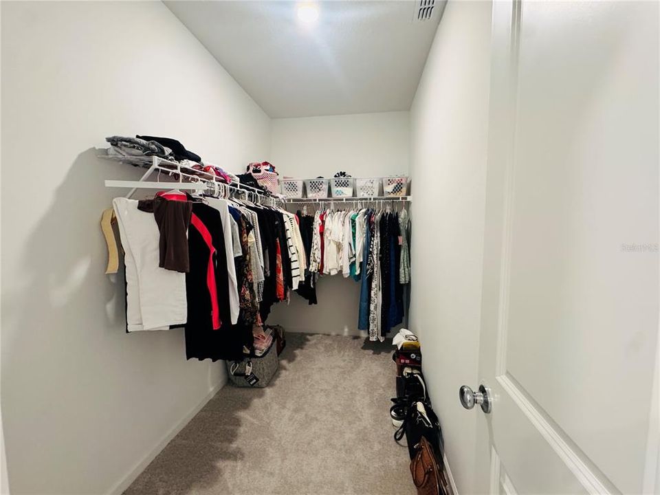 For Rent: $2,000 (3 beds, 2 baths, 1630 Square Feet)