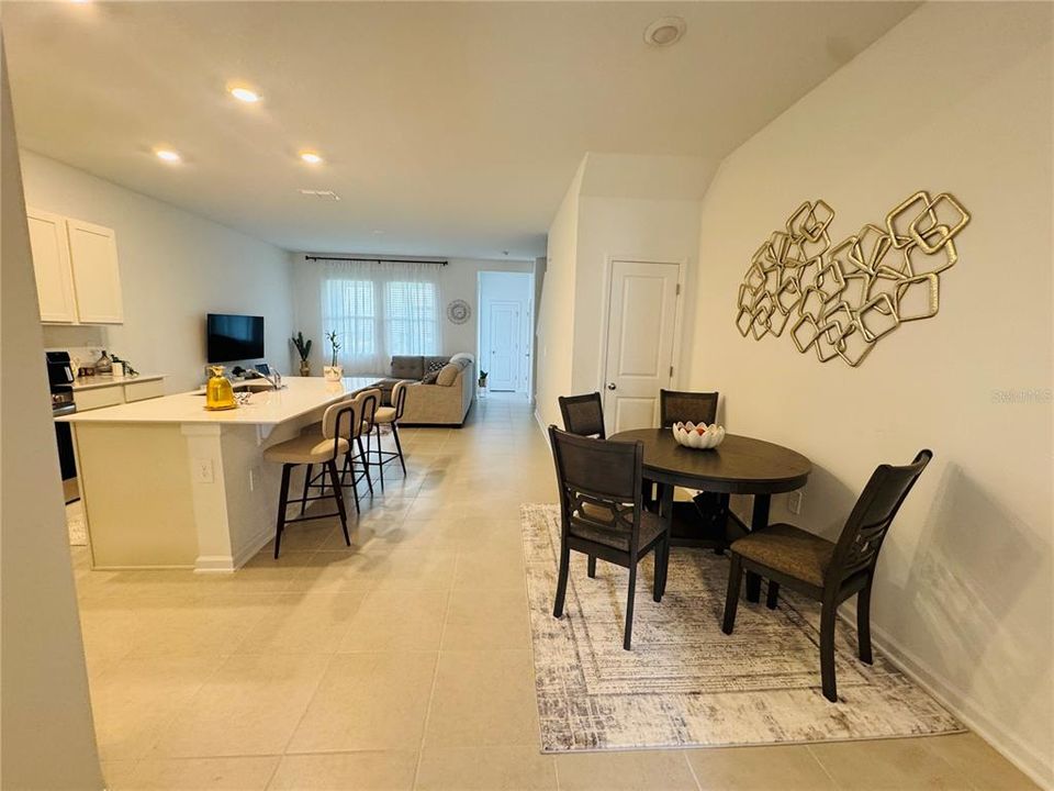 For Rent: $2,000 (3 beds, 2 baths, 1630 Square Feet)