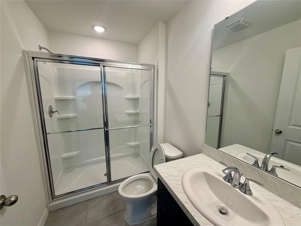 For Rent: $1,995 (2 beds, 2 baths, 1296 Square Feet)