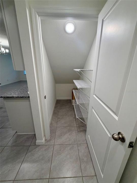 For Rent: $1,995 (2 beds, 2 baths, 1296 Square Feet)