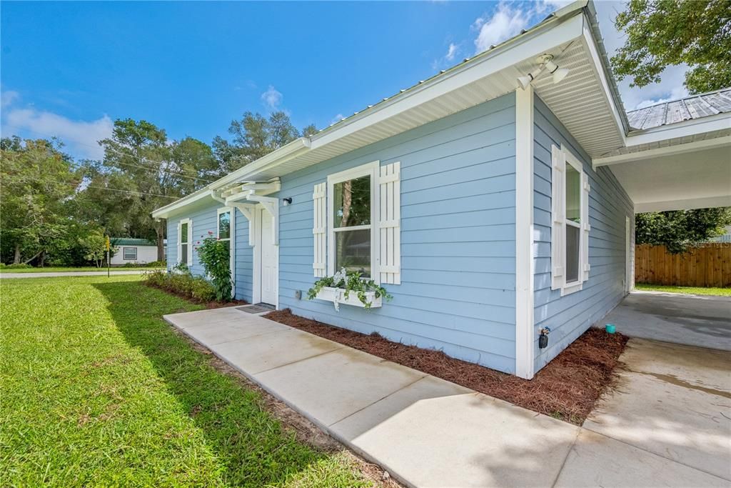 For Sale: $274,900 (3 beds, 2 baths, 1540 Square Feet)