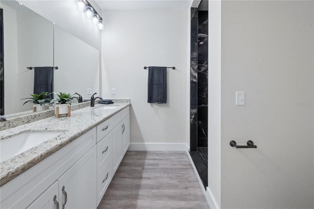 For Sale: $274,900 (3 beds, 2 baths, 1540 Square Feet)