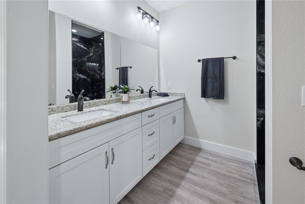 For Sale: $274,900 (3 beds, 2 baths, 1540 Square Feet)