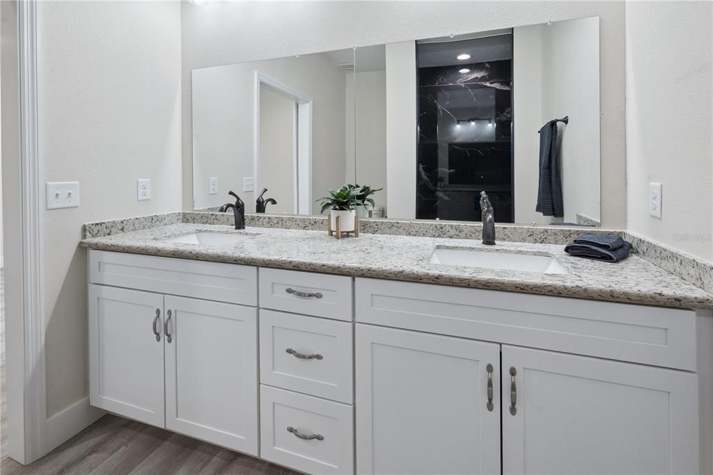 For Sale: $274,900 (3 beds, 2 baths, 1540 Square Feet)
