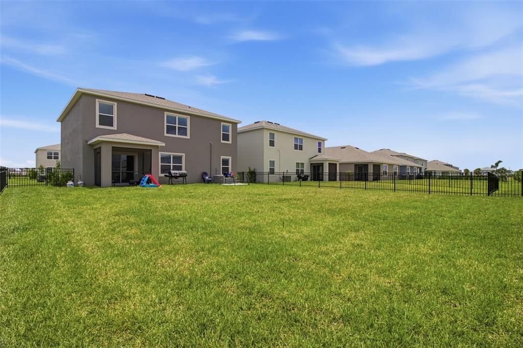 For Rent: $4,200 (5 beds, 3 baths, 2605 Square Feet)
