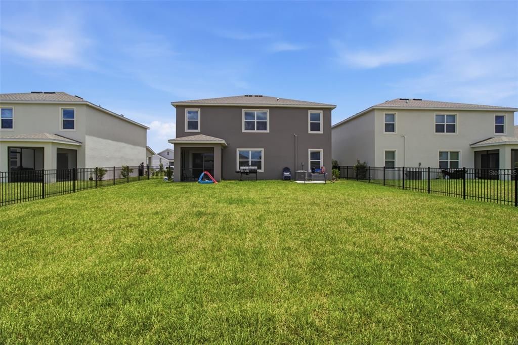 For Rent: $4,200 (5 beds, 3 baths, 2605 Square Feet)