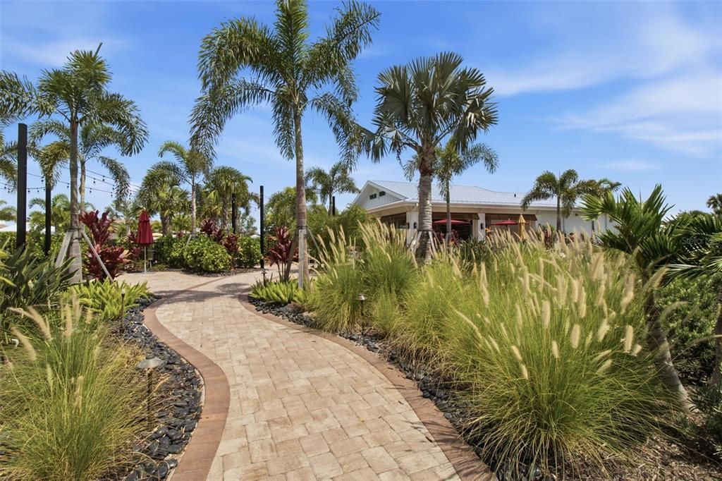 For Rent: $4,200 (5 beds, 3 baths, 2605 Square Feet)