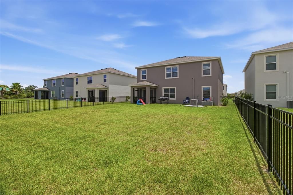 For Rent: $4,200 (5 beds, 3 baths, 2605 Square Feet)
