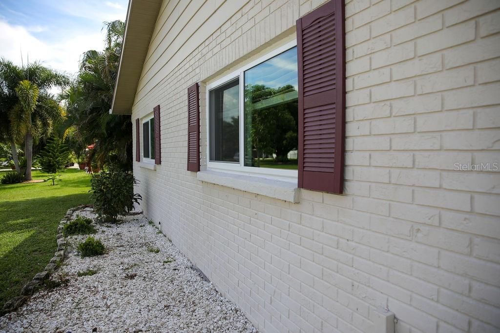 En Venta: $400,000 (3 camas, 2 baños, 1902 Pies cuadrados)