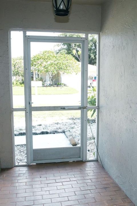 En Venta: $400,000 (3 camas, 2 baños, 1902 Pies cuadrados)