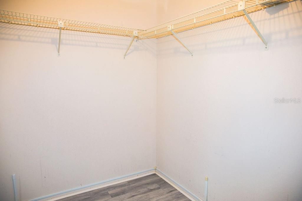 En Venta: $400,000 (3 camas, 2 baños, 1902 Pies cuadrados)