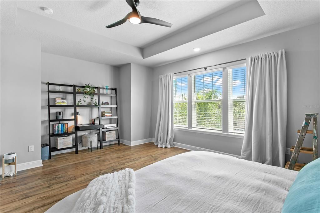 For Sale: $775,000 (3 beds, 3 baths, 1941 Square Feet)