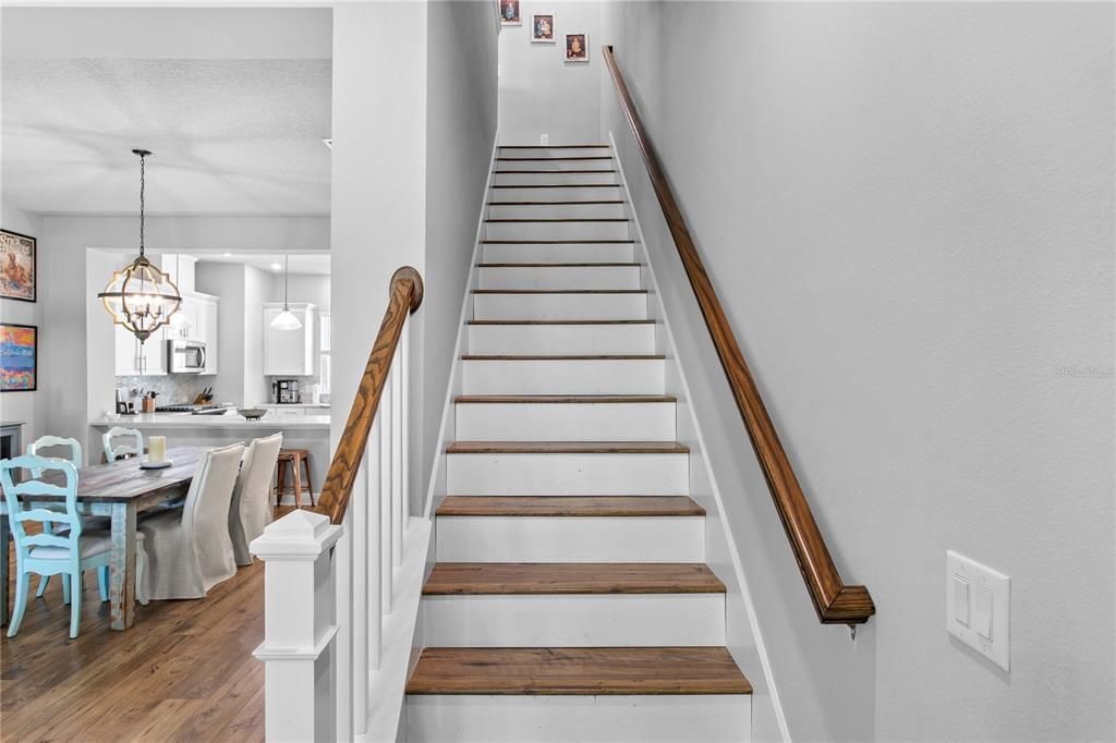 For Sale: $775,000 (3 beds, 3 baths, 1941 Square Feet)