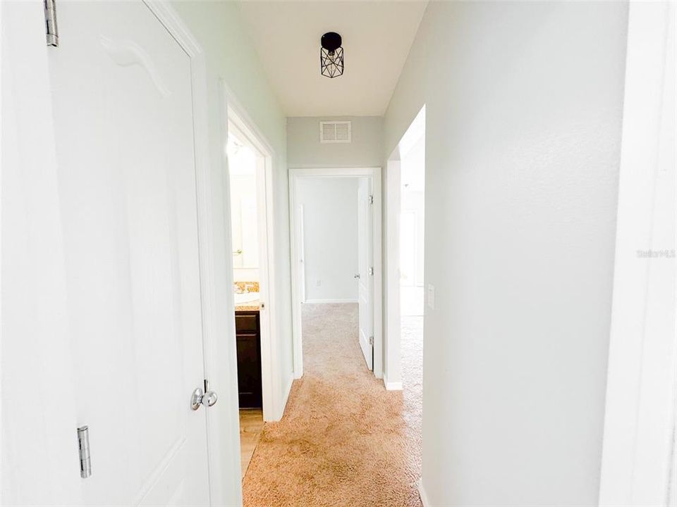 For Rent: $2,100 (4 beds, 2 baths, 1835 Square Feet)