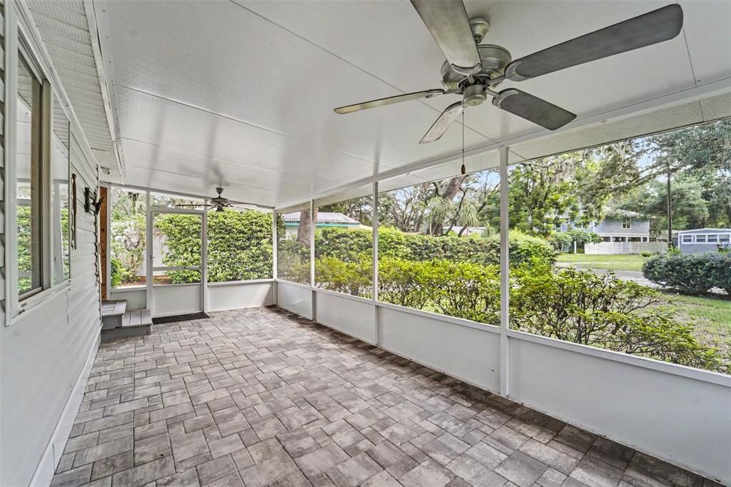 En Venta: $345,000 (1 camas, 1 baños, 1045 Pies cuadrados)