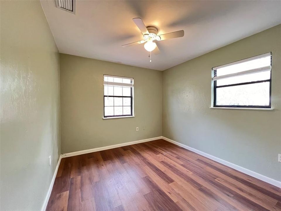 For Rent: $1,600 (3 beds, 2 baths, 1080 Square Feet)