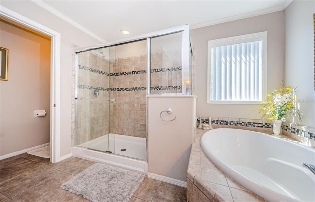 В аренду: $3,250 (3 спален, 2 ванн, 2295 Квадратных фут)