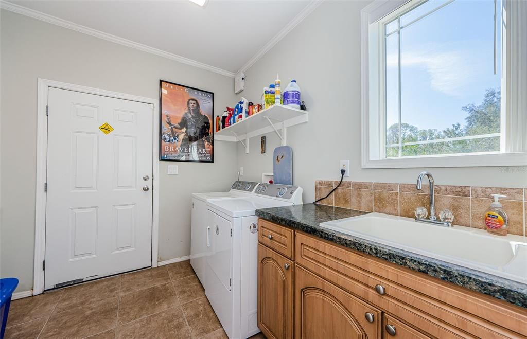 В аренду: $3,250 (3 спален, 2 ванн, 2295 Квадратных фут)