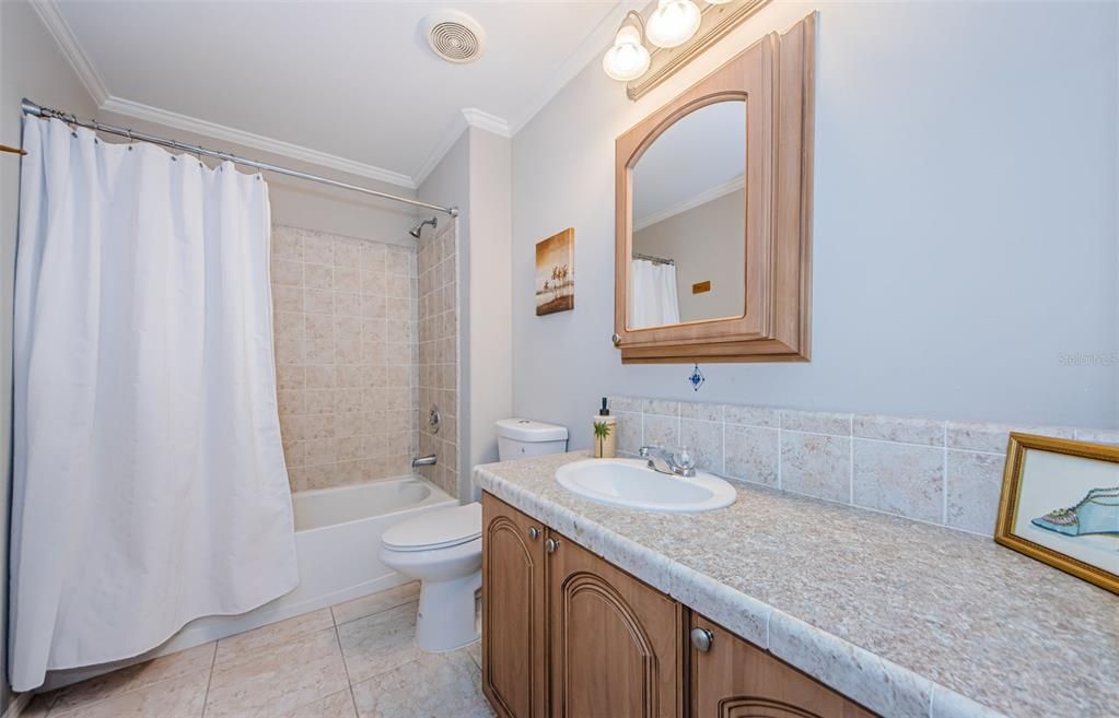 В аренду: $3,250 (3 спален, 2 ванн, 2295 Квадратных фут)