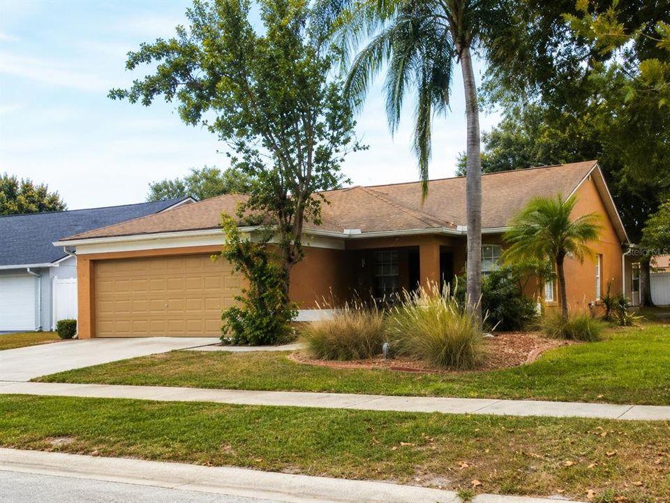 Recently Sold: $217,000 (3 beds, 2 baths, 1595 Square Feet)