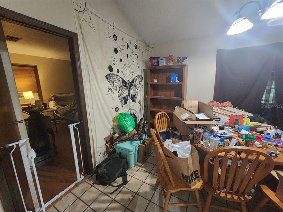 На продажу: $265,000 (3 спален, 2 ванн, 1859 Квадратных фут)