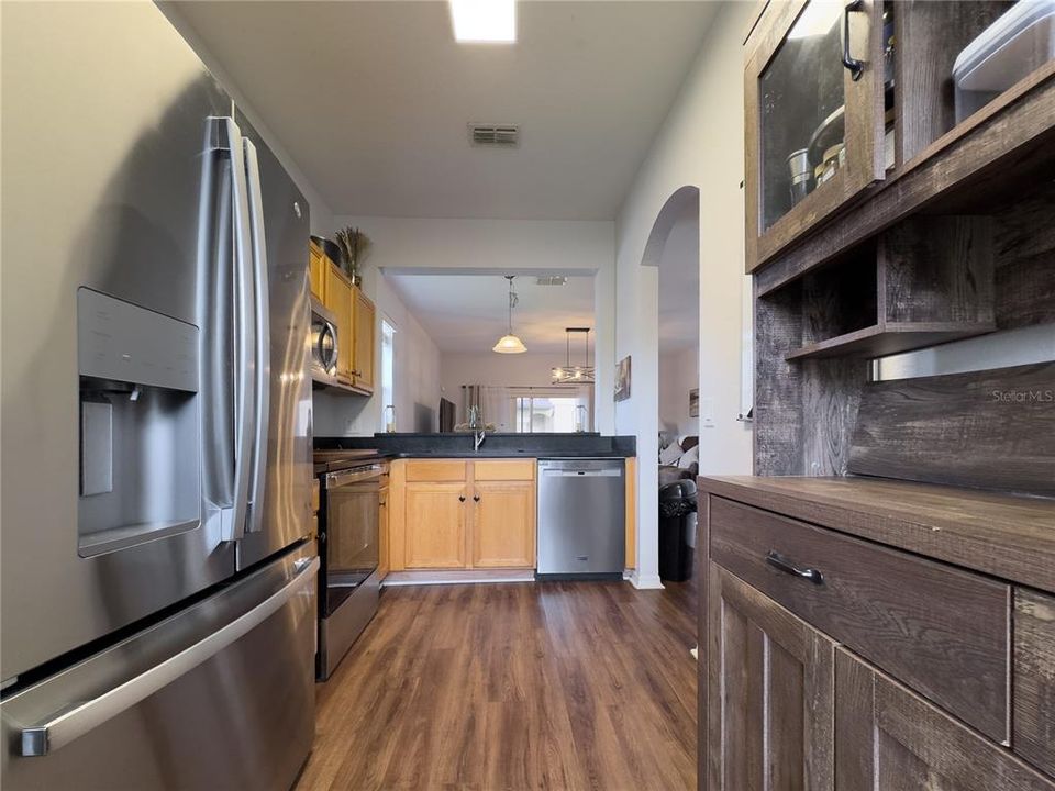For Sale: $295,000 (4 beds, 3 baths, 1856 Square Feet)