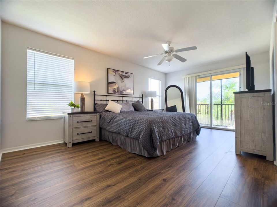 For Sale: $295,000 (4 beds, 3 baths, 1856 Square Feet)