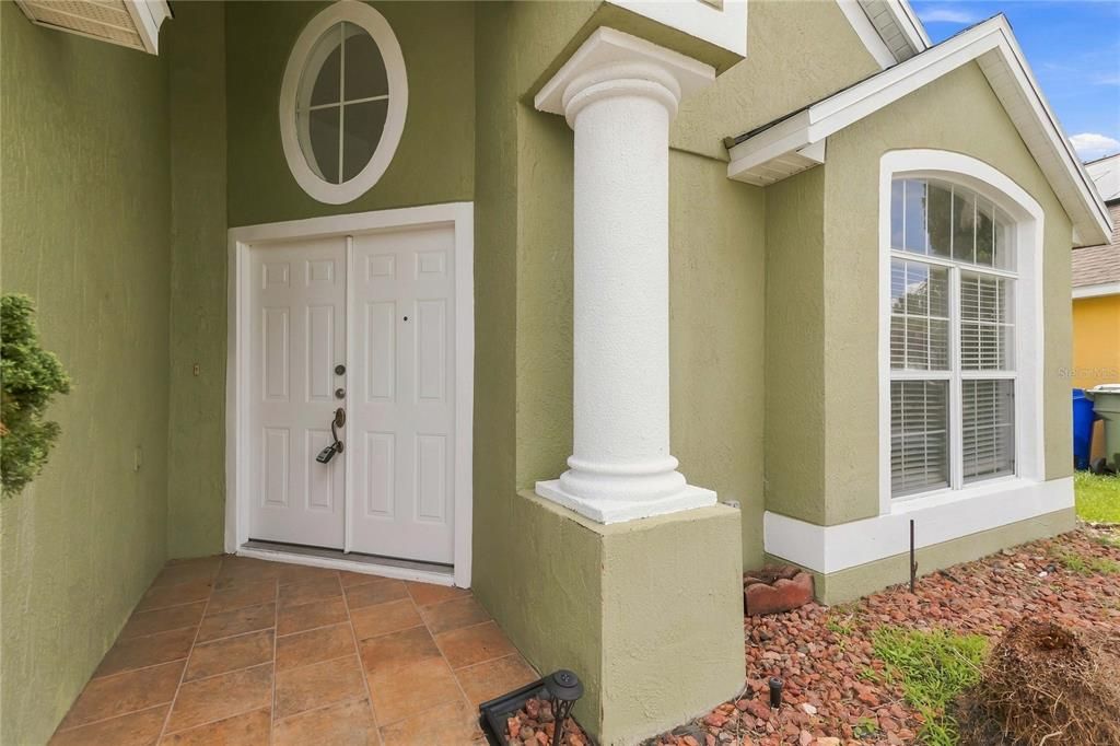 For Sale: $349,900 (4 beds, 2 baths, 1842 Square Feet)