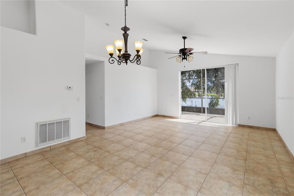 For Sale: $349,900 (4 beds, 2 baths, 1842 Square Feet)