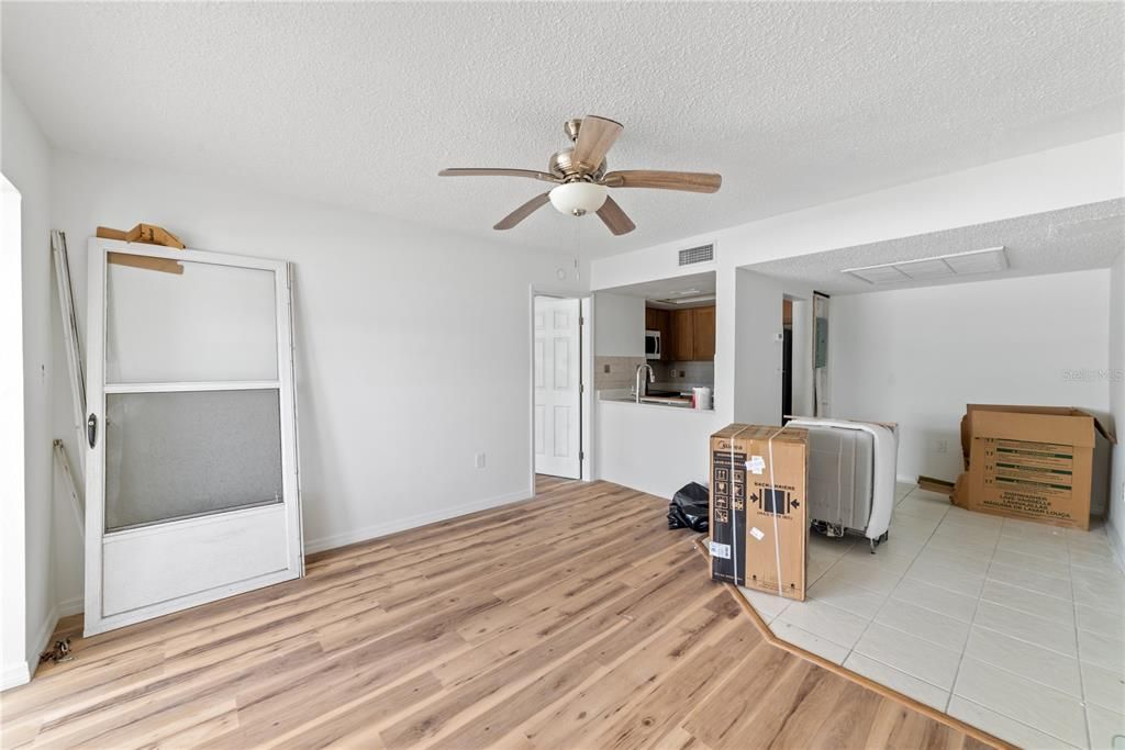 En Venta: $35,000 (1 camas, 1 baños, 728 Pies cuadrados)