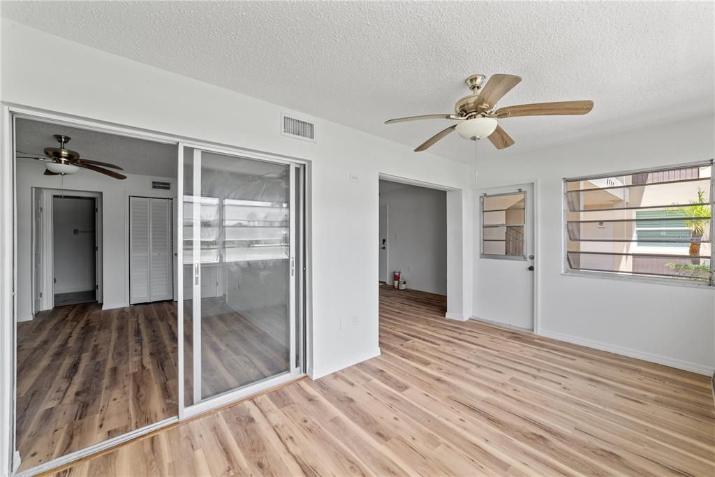 En Venta: $35,000 (1 camas, 1 baños, 728 Pies cuadrados)