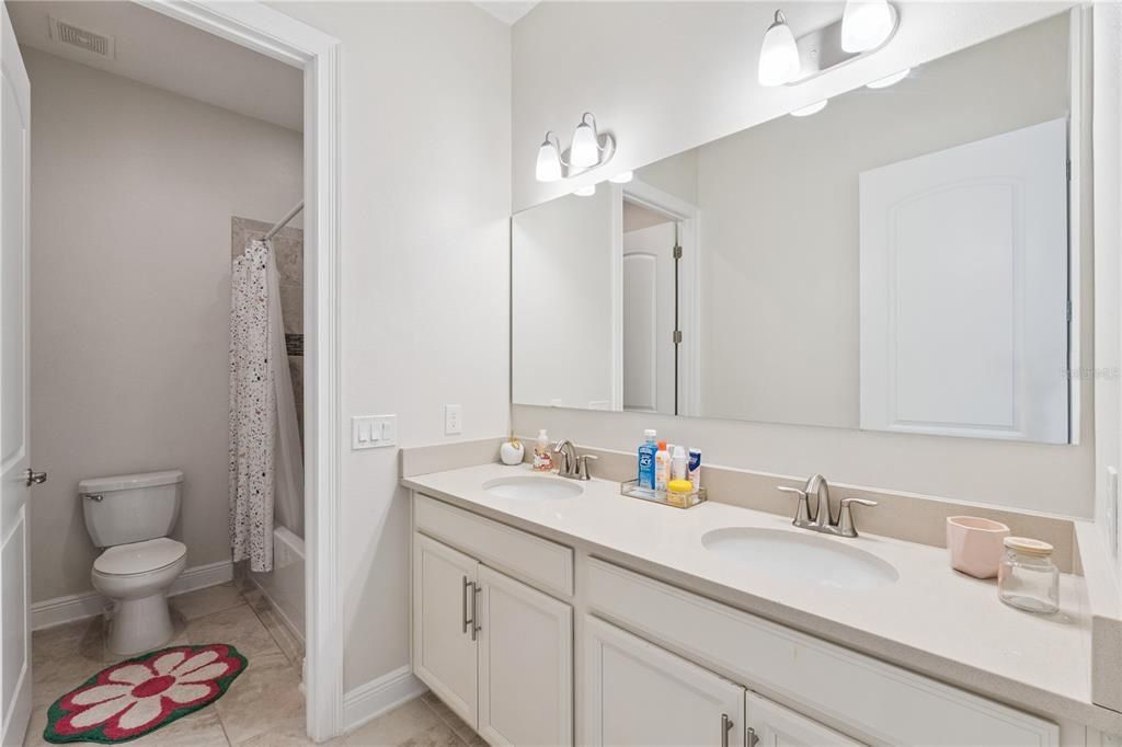 For Sale: $1,249,990 (5 beds, 5 baths, 3615 Square Feet)