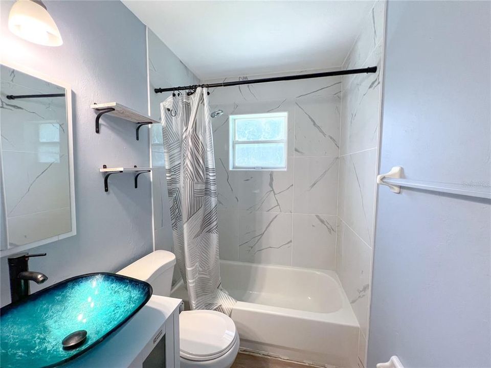 В аренду: $1,850 (3 спален, 2 ванн, 1058 Квадратных фут)