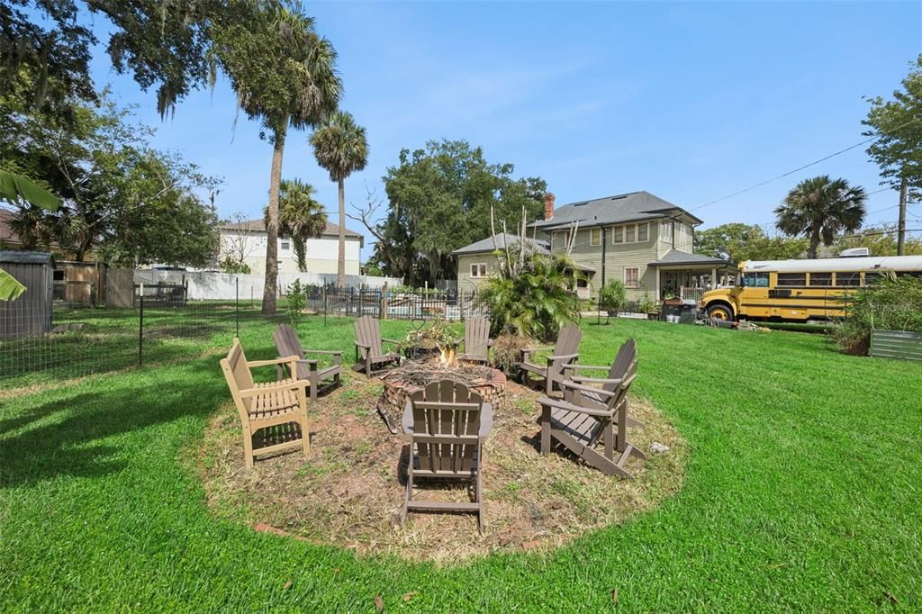 For Sale: $579,900 (4 beds, 3 baths, 2196 Square Feet)