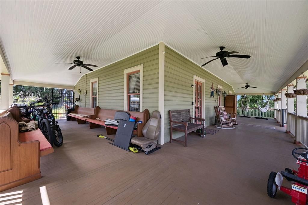 For Sale: $579,900 (4 beds, 3 baths, 2196 Square Feet)