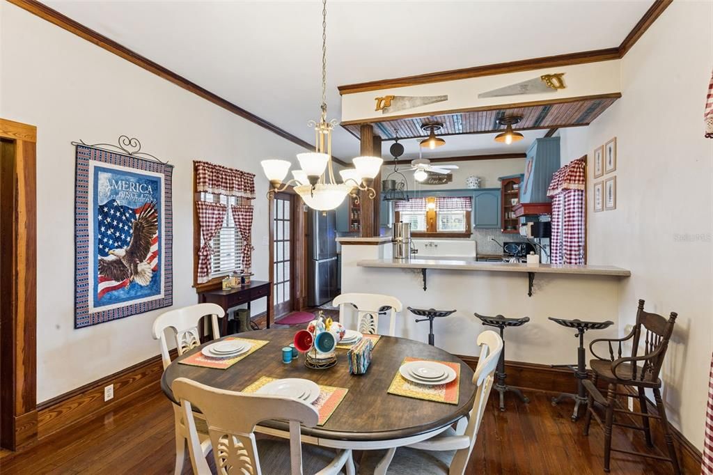 For Sale: $579,900 (4 beds, 3 baths, 2196 Square Feet)