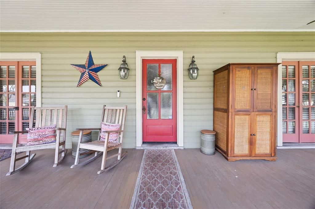 For Sale: $579,900 (4 beds, 3 baths, 2196 Square Feet)