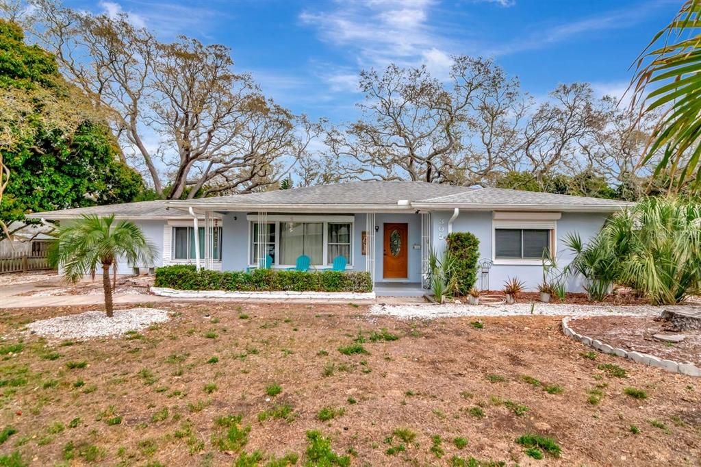 En Venta: $439,000 (4 camas, 2 baños, 1732 Pies cuadrados)