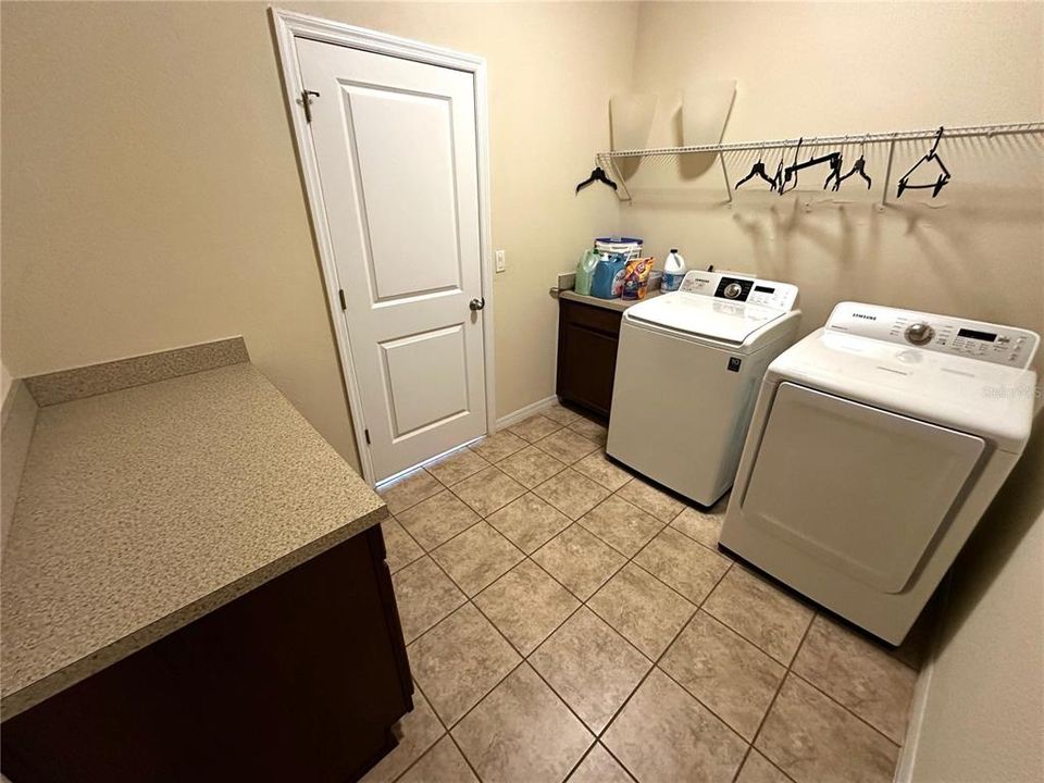 For Rent: $6,300 (4 beds, 3 baths, 3306 Square Feet)